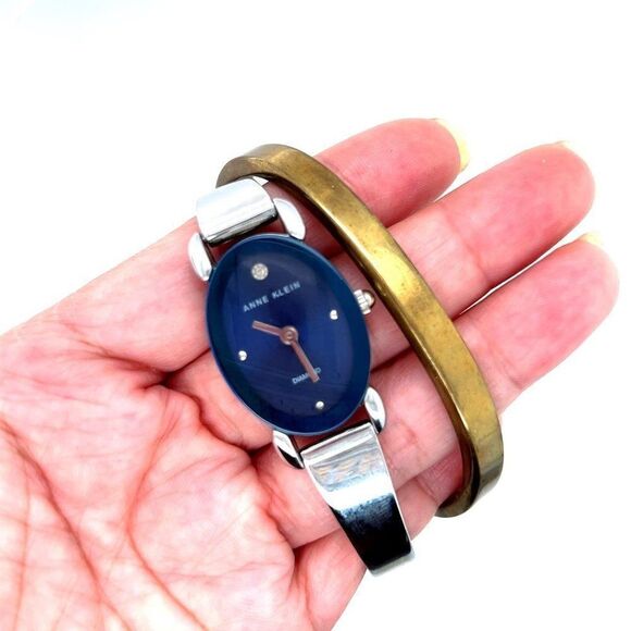 Watch & Cuff - Picture 3 of 6